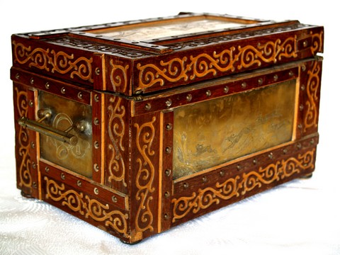 antike Truhe Messing