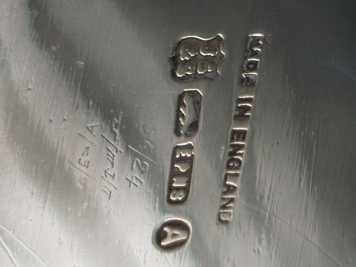 versilbert Obstschale