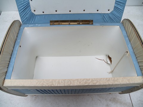 Vintage Hocker Wäschetruhe