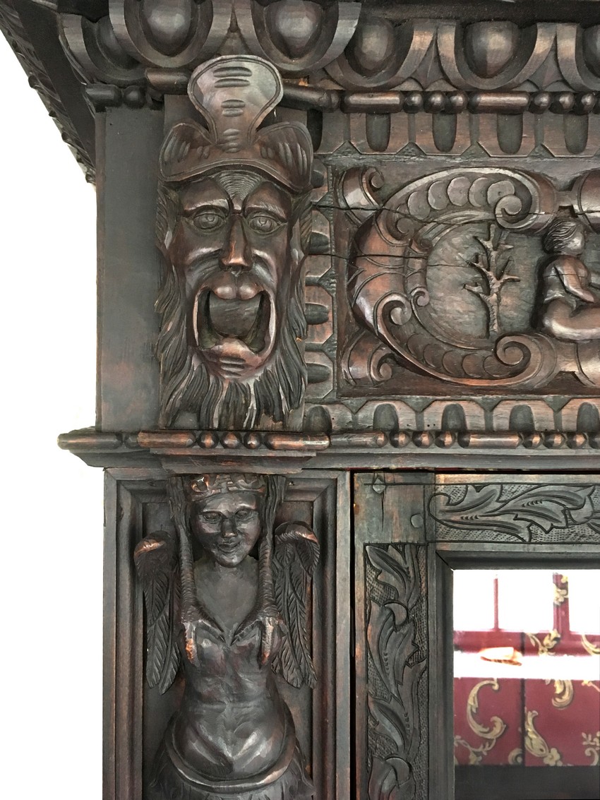 Historismus Geschirrschrank