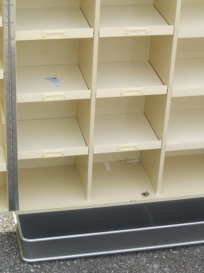 Vintage Arztschrank 