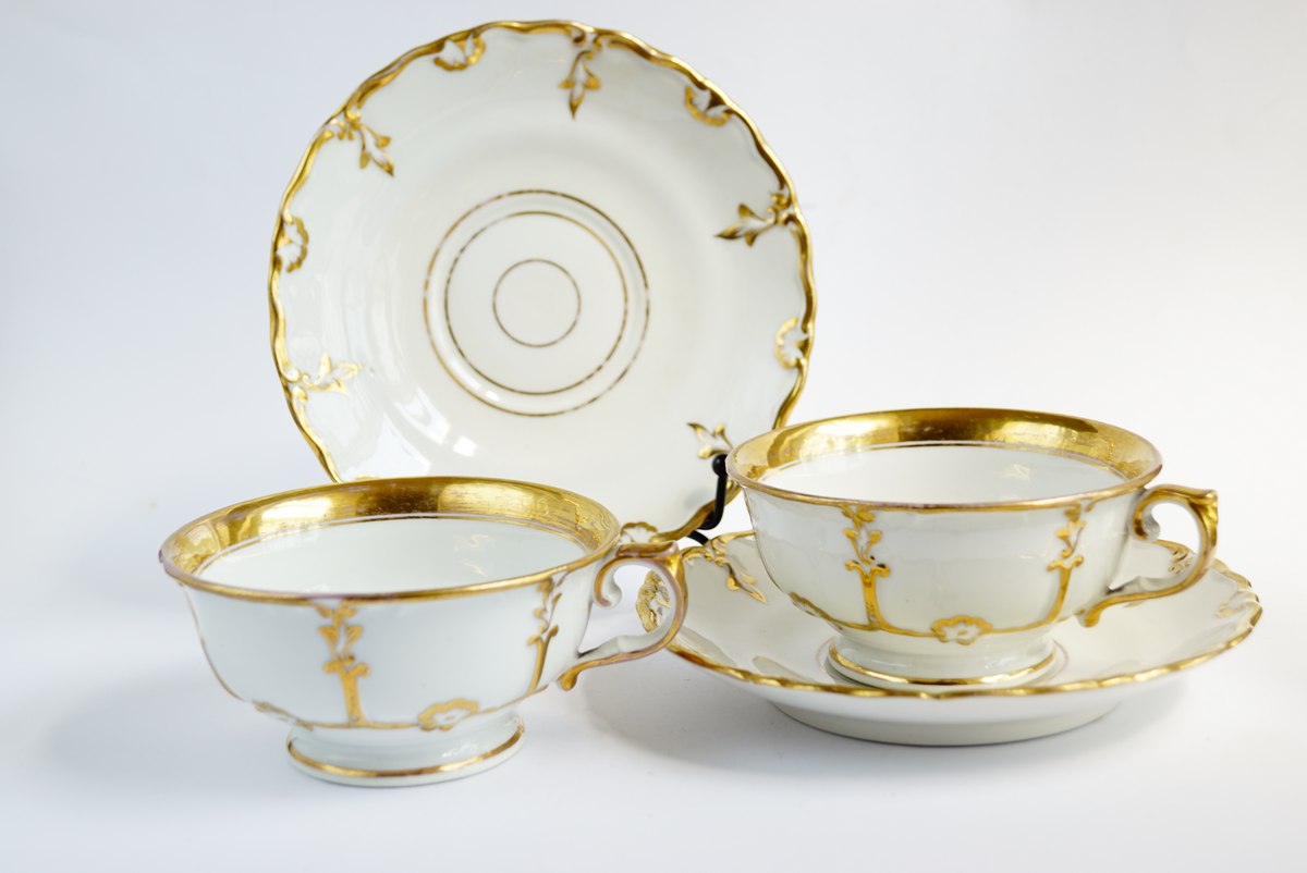 Teetasse antik Biedermeier Goldverzierung barock
