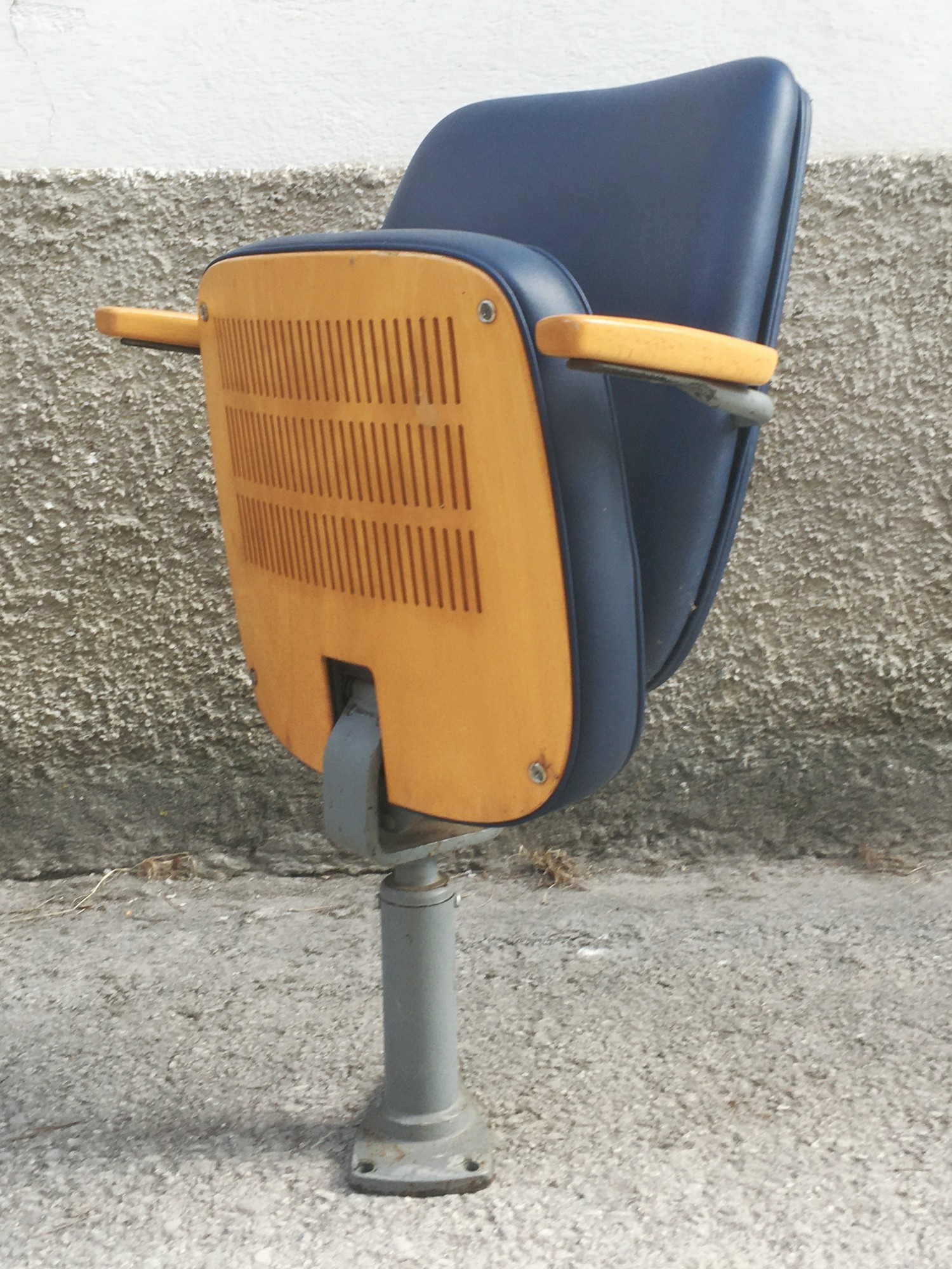 Kinosessel Vintagedesign kompakter Armlehnstuhl