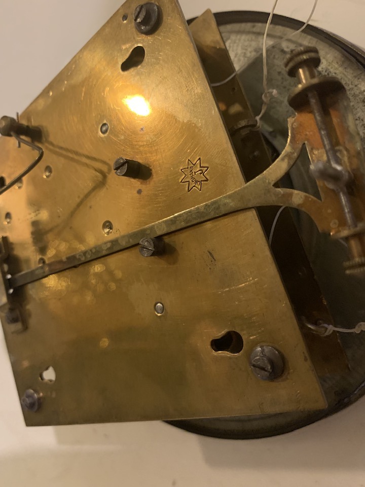 Altdeutsch antike Uhr Junghans Gründerzeit mechanisches Uhrwerk repariert funktionstüchtig Gewichte gewichtsaufzug Emaille Schlüsselblatt römische Ziffern