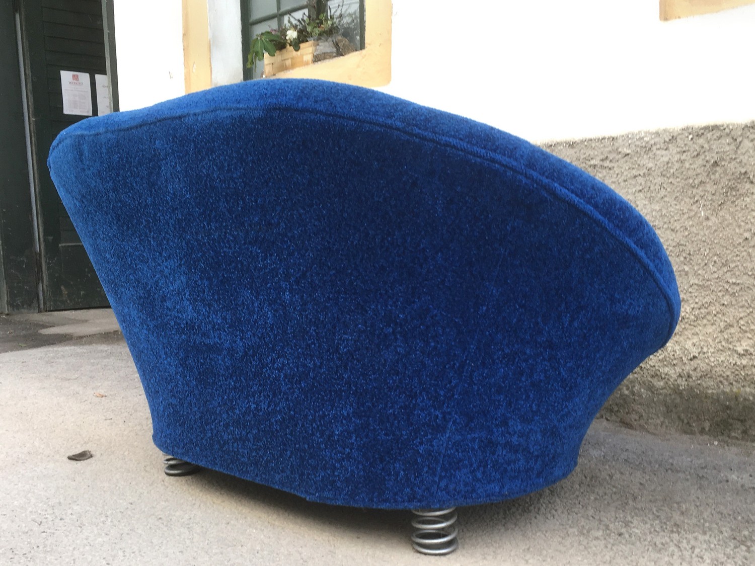 Bretz Sofa Pool Couch Zweisitzer blau Cultsofa Kräuselvelours