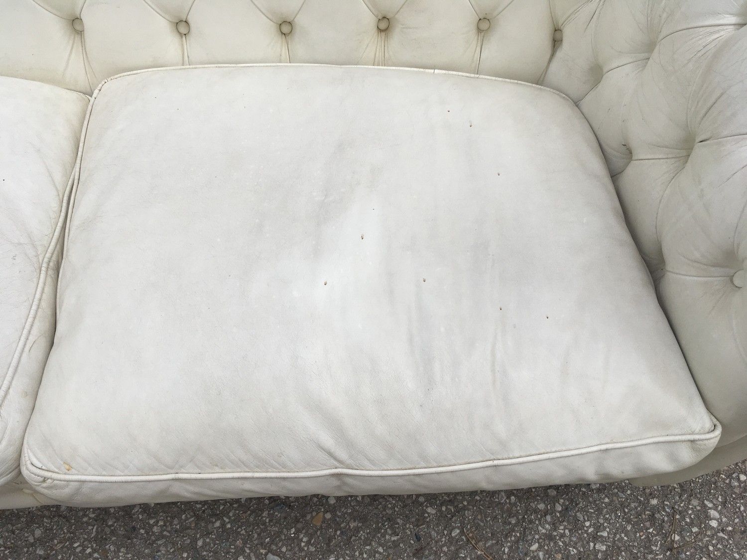 Sofa Couch Chesterfield Leder creme weiß Clubsofa Dreisitzer