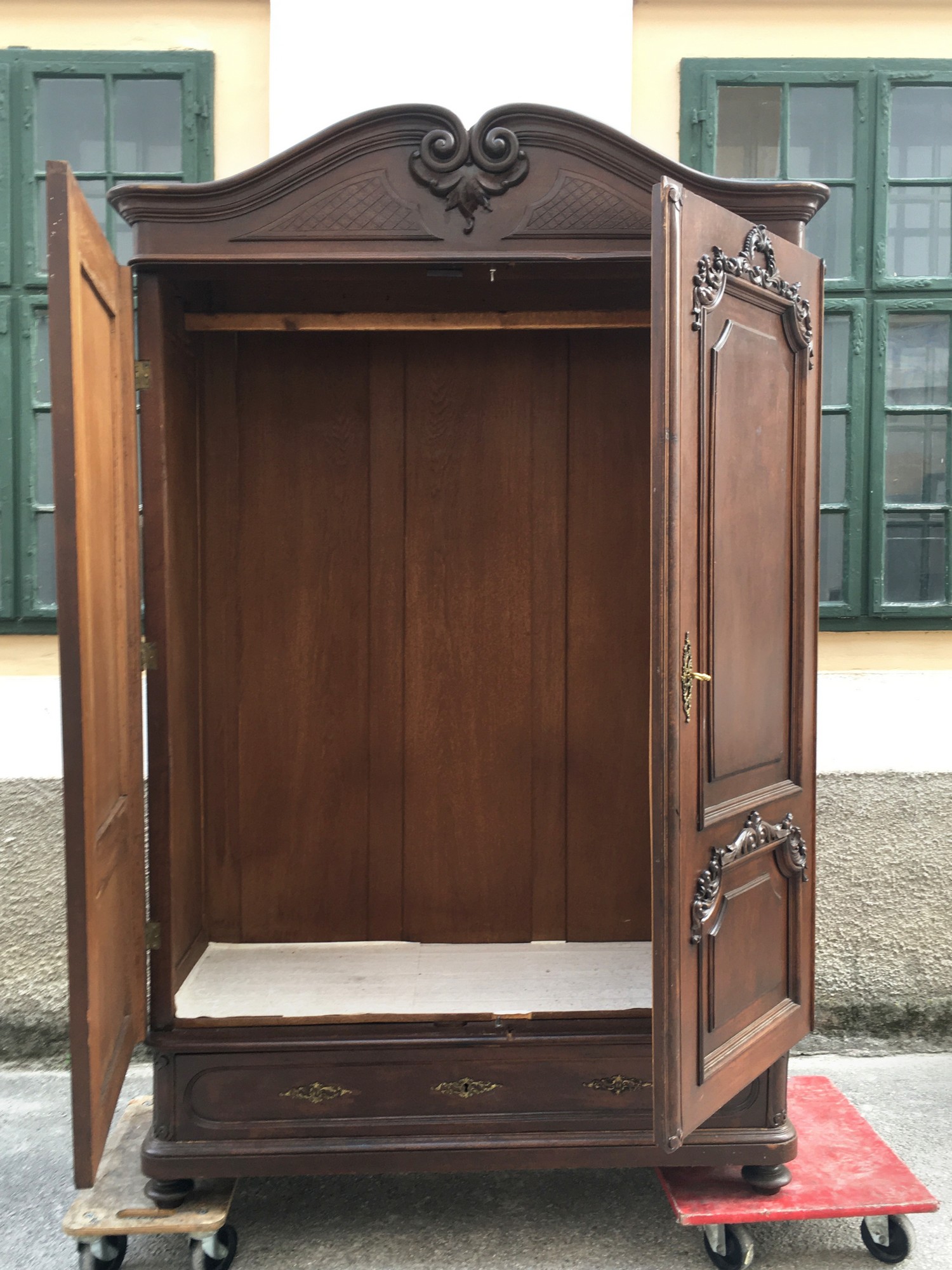 Dielenschrank Garderobe antik Möbel