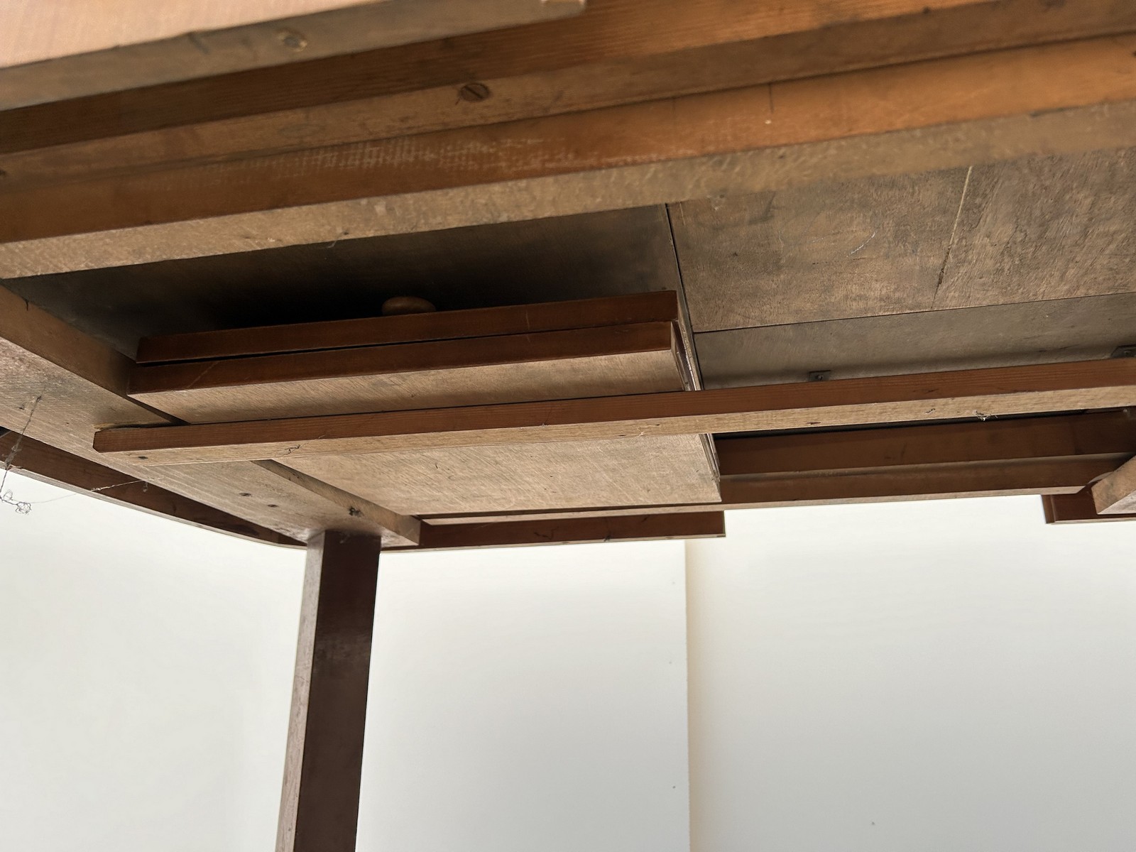 artdeco tisch antik ausziehbar nuss art deco Speisetisch massivholz antiquität brutalistisch Refugiumstisch