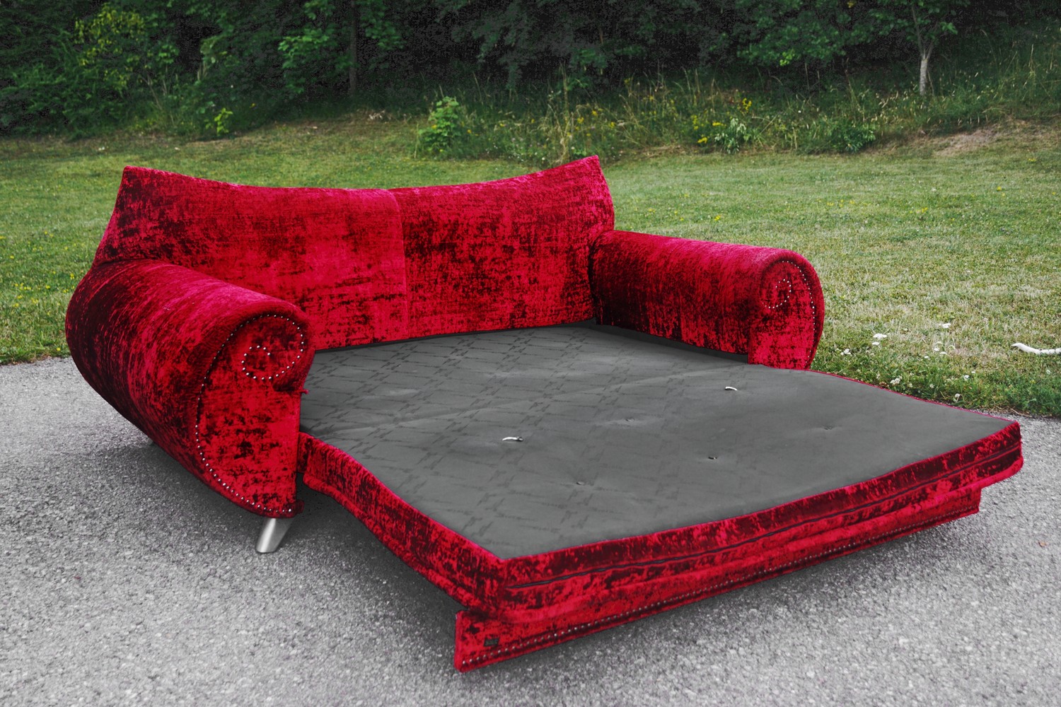 Bretz Gaudi Sofa rot ausziehbar Bettsofa Design Goethes GAlerie