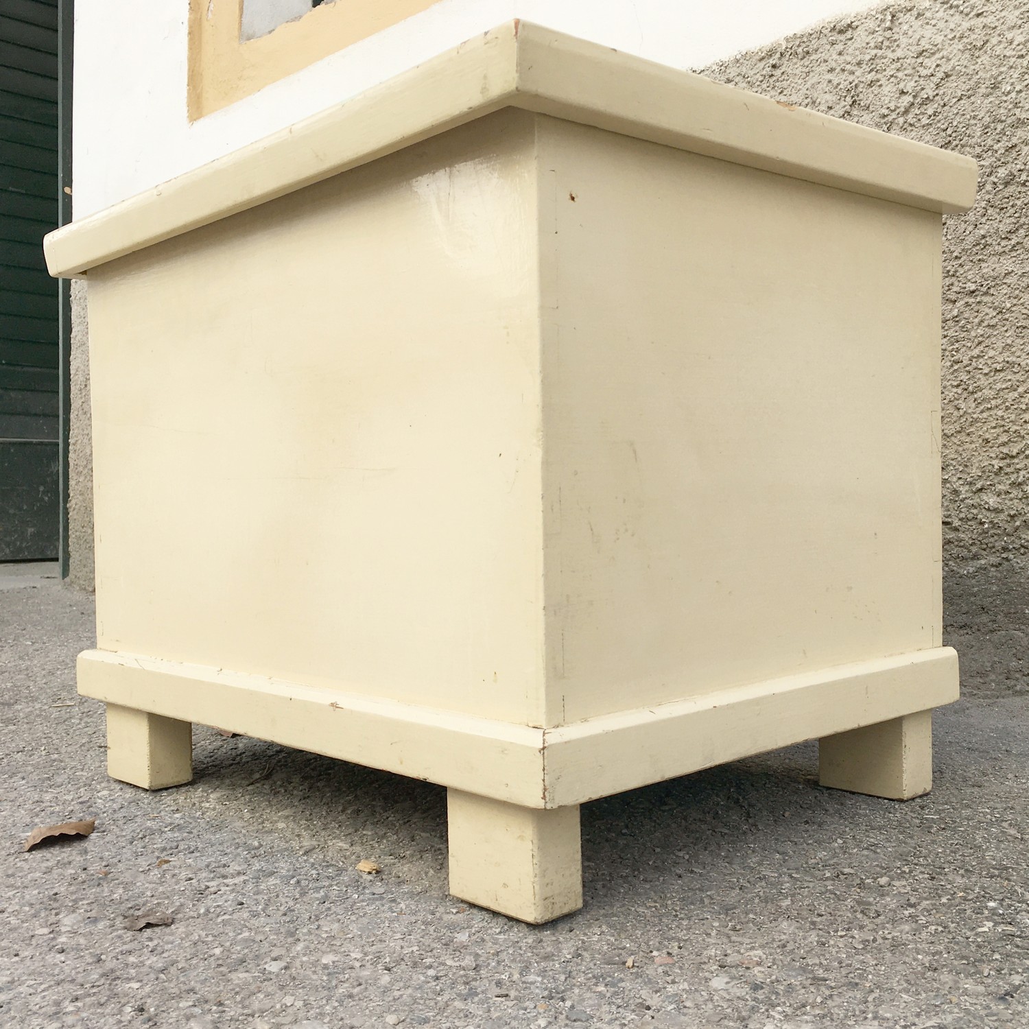 Truhe Vollholz Midcentury Truhenbank creme Küche