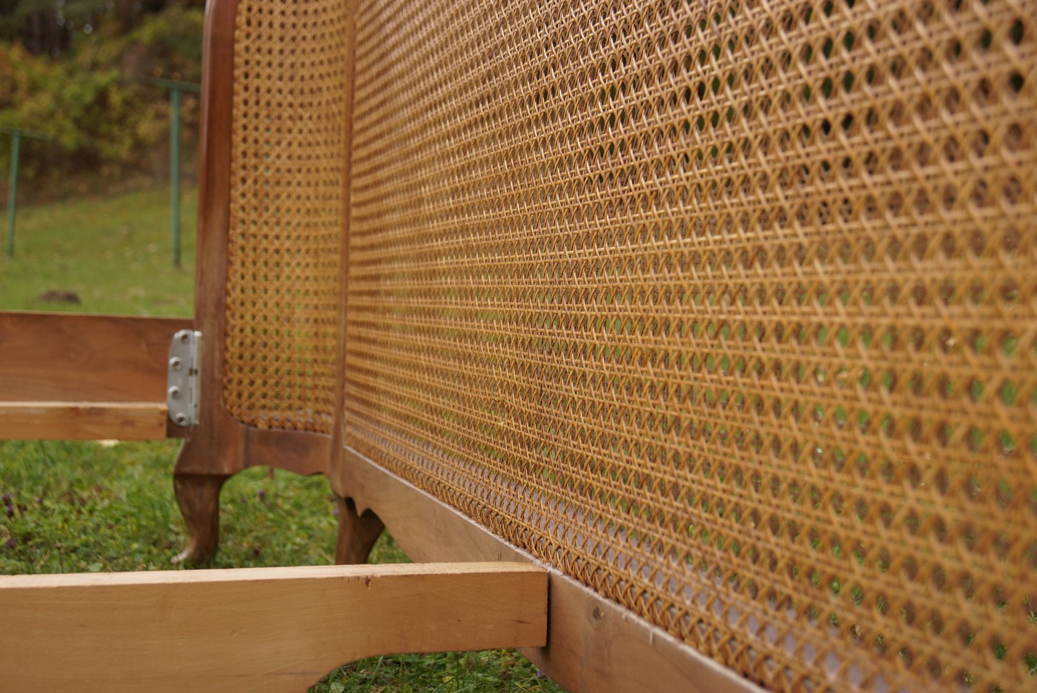 Doppelbett Chippendale antik Barockstil Vollholz Nuss Buche Möbel Wiener Geflecht Antiquität