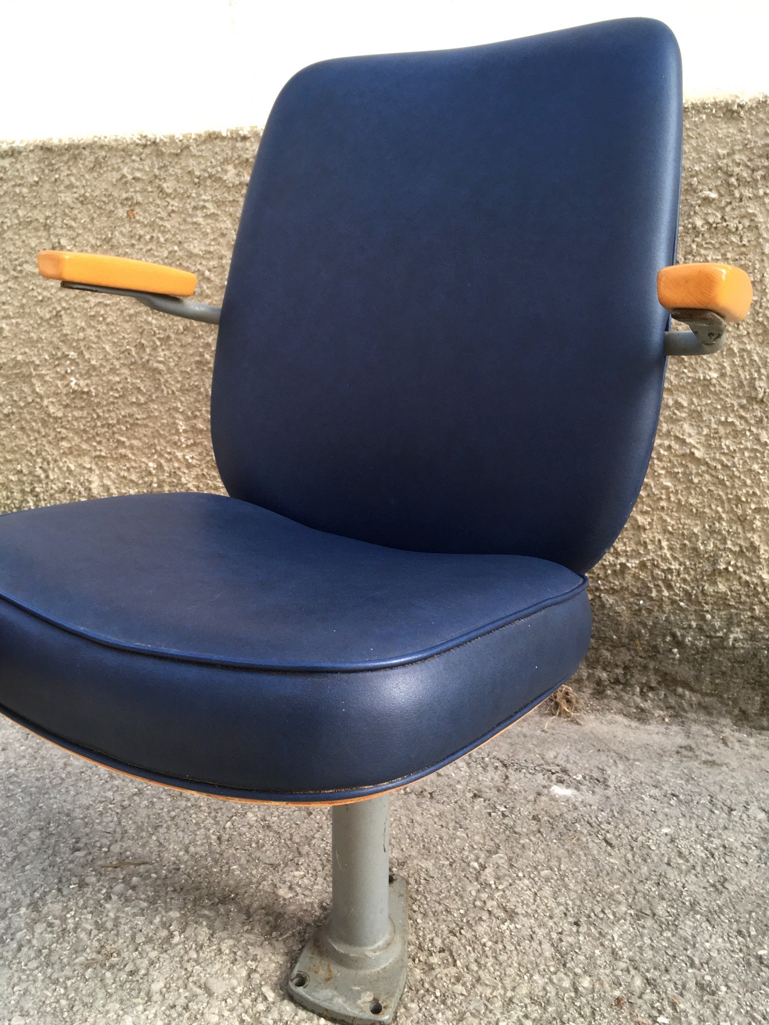 Drehsessel Kinostuhl Klappstuhl Theaterstuhl Friseursessel Vintage Retro Drehstuhl