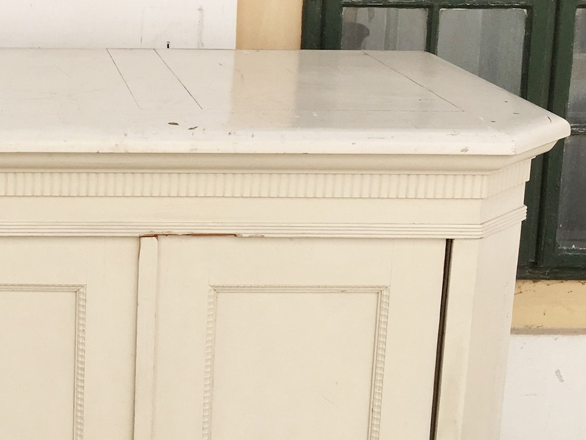 Jugendstil Schrank Creme Vintage antik Diele Kinderzimmer