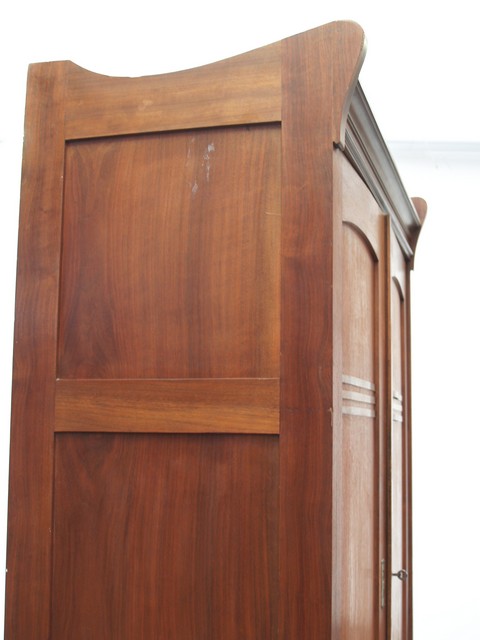 Jugendstil Kleiderschrank