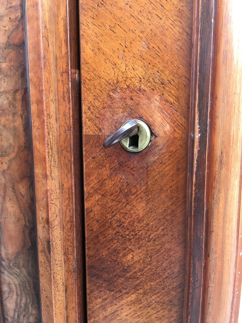 Kleiderschrank antik Spiegel Garderobe Intarsien