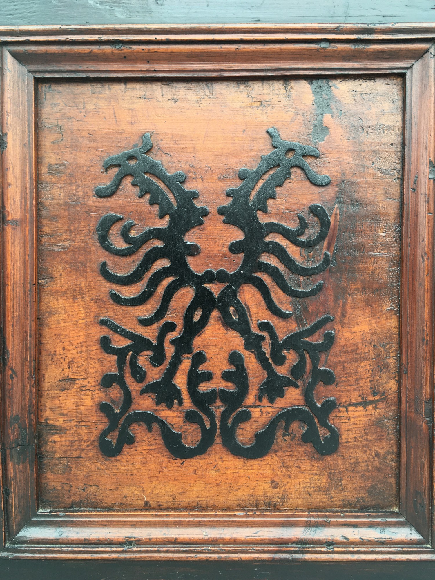 Herrschaftliche Truhe Kommode antik Zirbe massiv ca. 1700 - 1750 restauriert