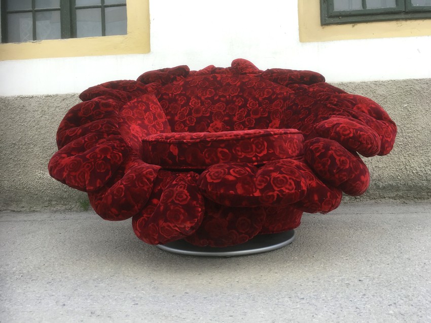 Bretz Rosy Stuhl Rosenstoff rot Sofastulh Sessel Rosen