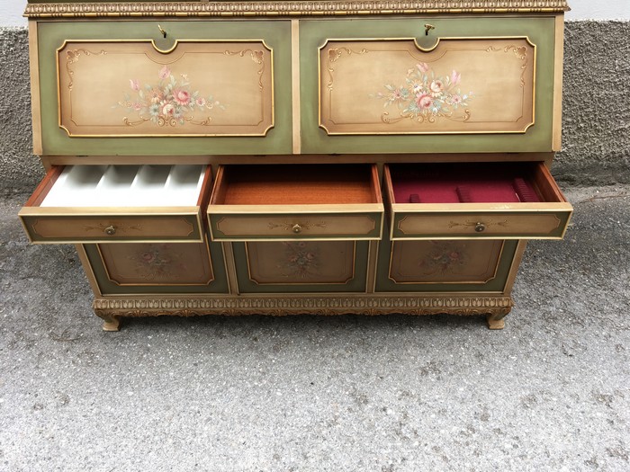 Vitrine Geschirrschrank