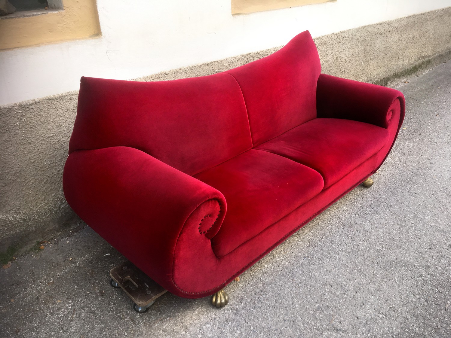 BRETZ GAUDI Sofa Couch 3-Sitzer rot Typ F210 Tatzenbeine Designsofa