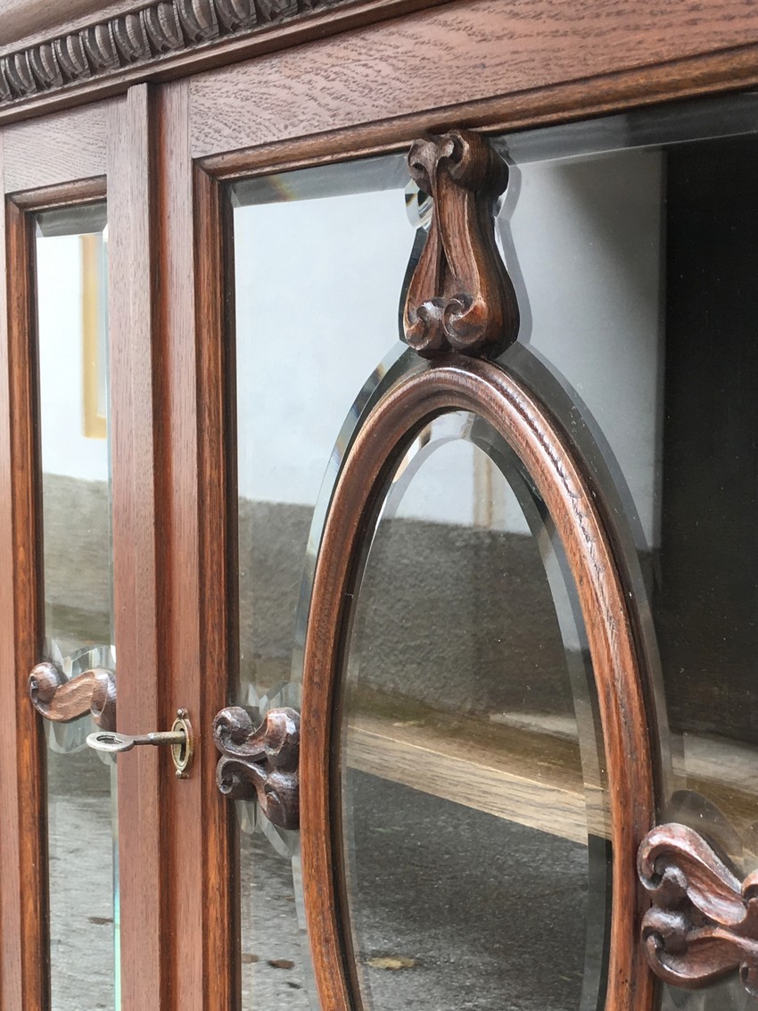 Glas facettiert Anrichte