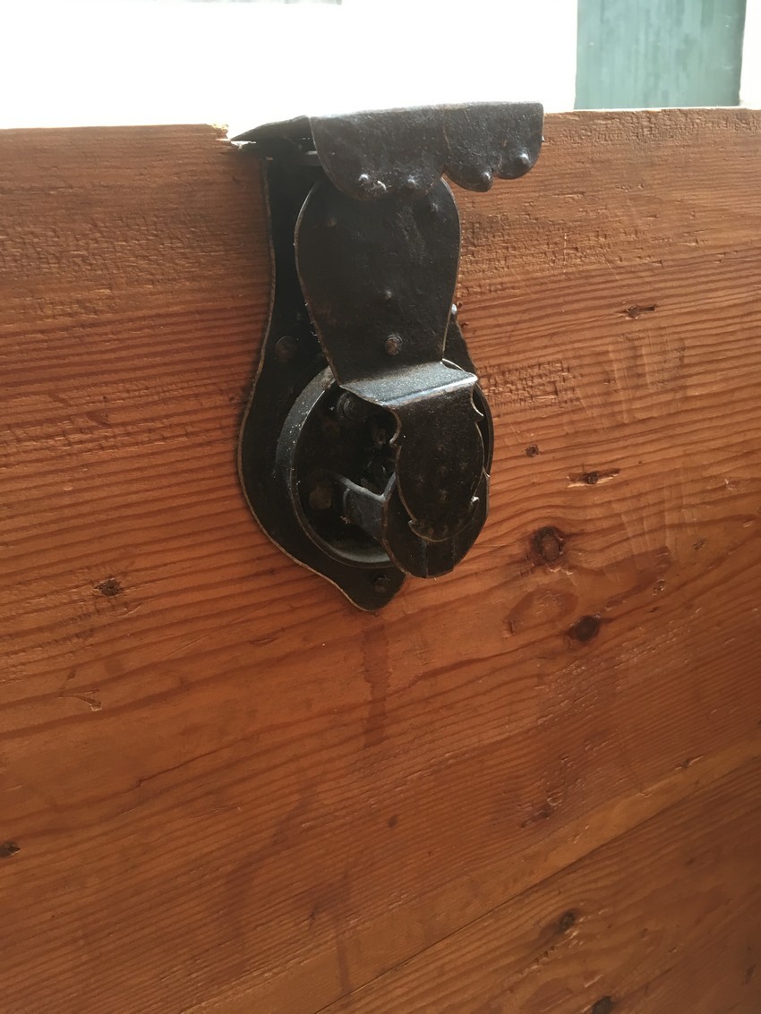 Landhausstil Truhe Antiquität Vollholz