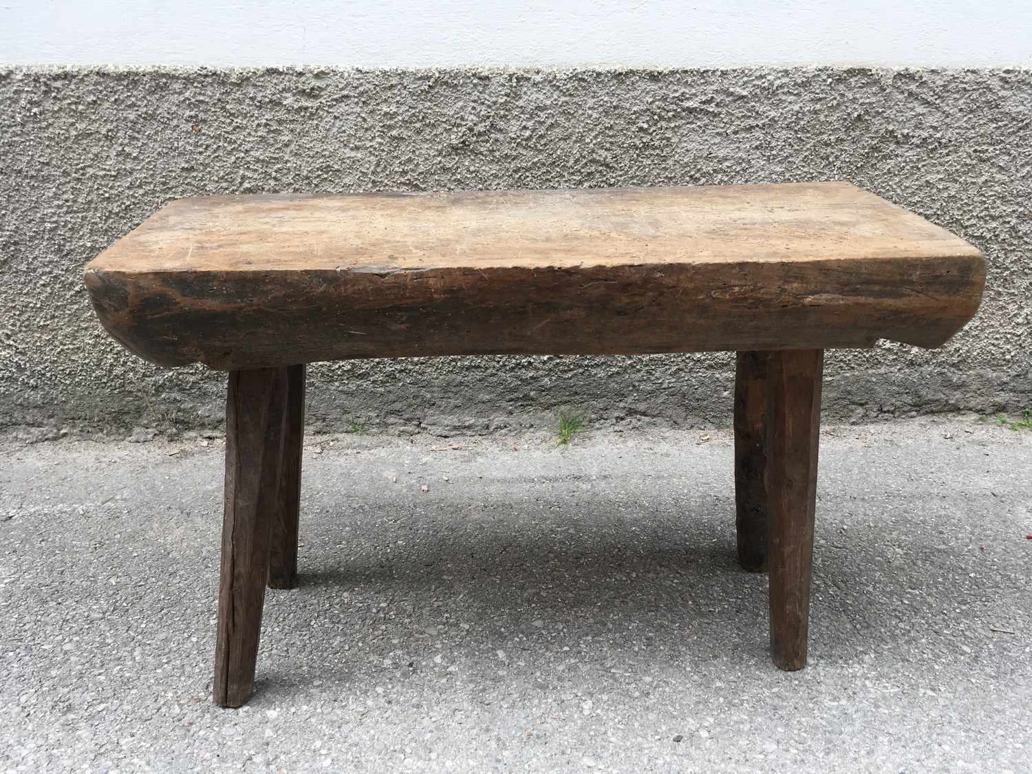 Bauerntisch antik Vollholz Hackstock Blumenbank Möbel Weinstube Bar