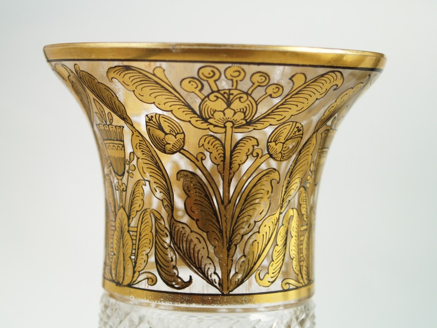 Vase antik Goldranken und Blätter Waffelschliff