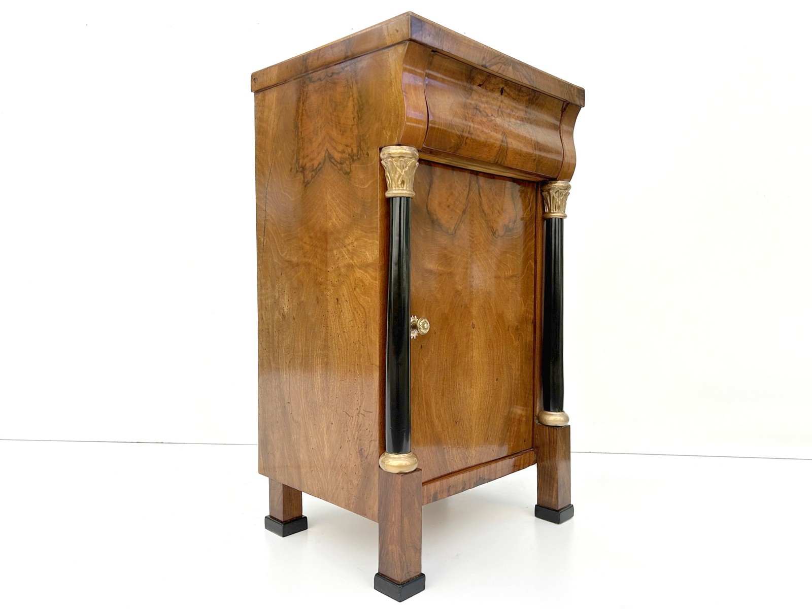 Antike Biedermeier Kommode Nachtschrank Nuss um 1820