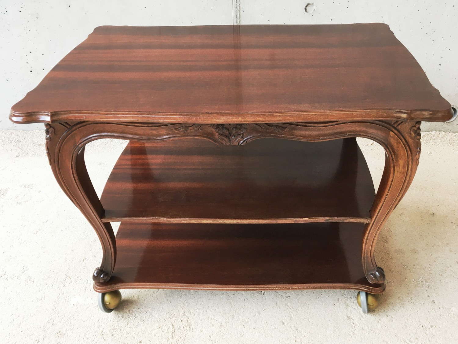 Serviertisch Antikstil Zeitungstisch