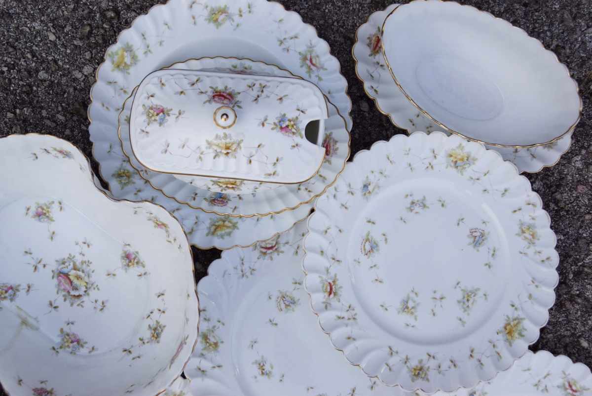 antikes Porzellan Komplettset blümchen gold eckig antikes Geschirr Shabby chic Vintage Jugendstil Teller Terrinne Sauciere