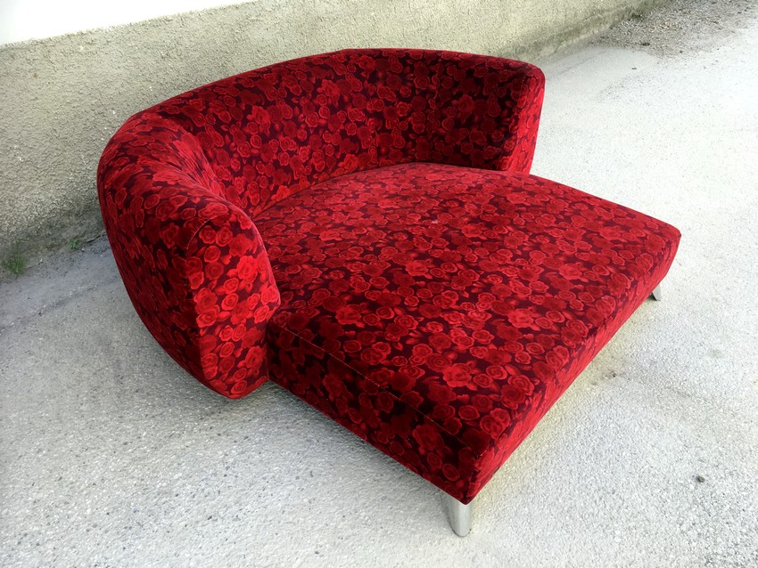 Bretz Rosenstoff Sofa Designklassiker Chill rot 