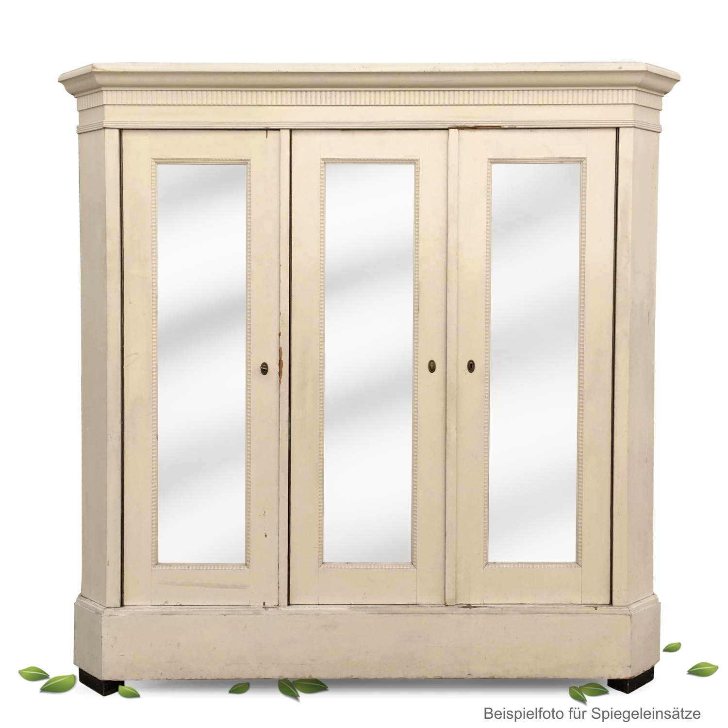 Kleiderschrank dreitürig Vollholz antik creme Dielenschrank Shabby Chic