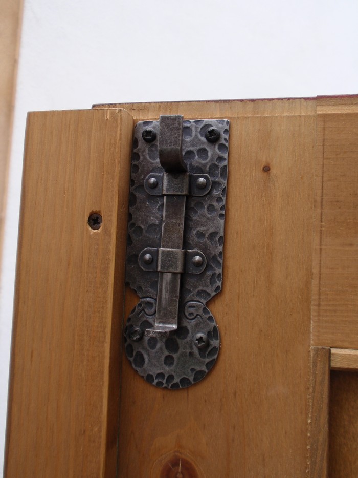 Landhaus Schrank bemalt