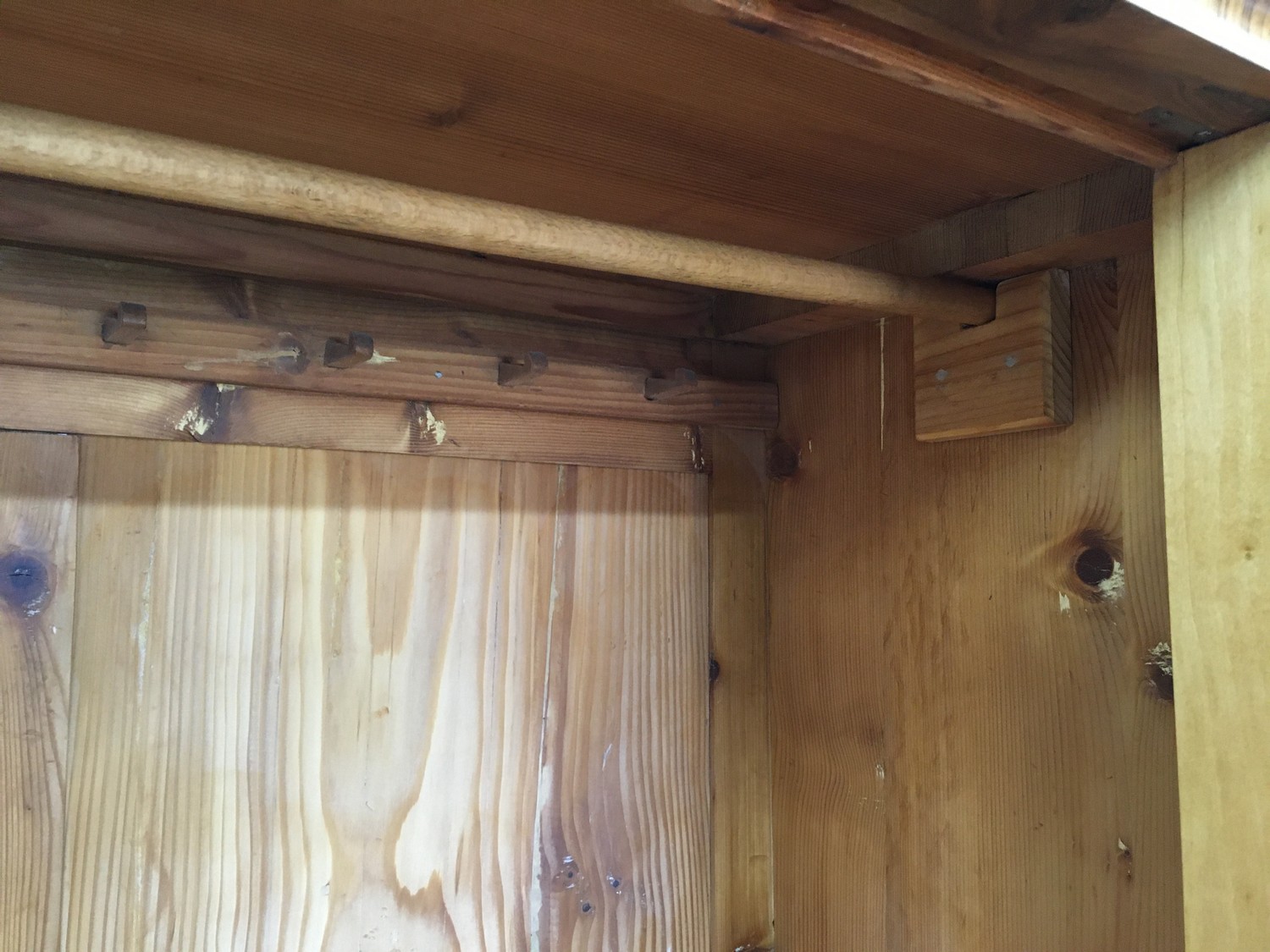 Biedermeier Garderobenschrank