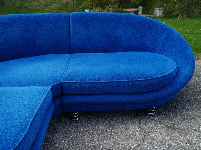 Bretz Sofa