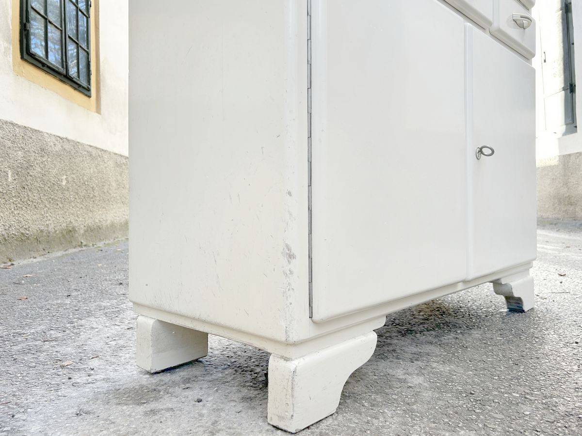Retro Schrank weiß