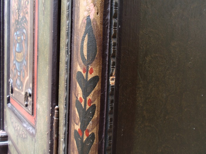 Dielenschrank handbemalt