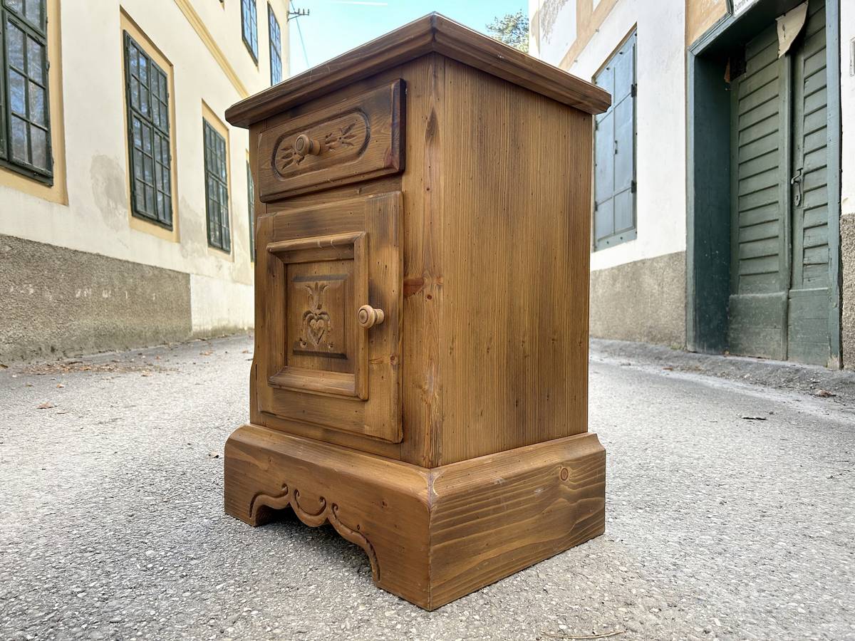 Voglauer nachtschrank