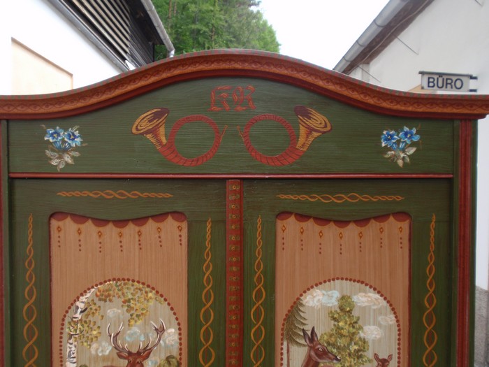 Gewehrschrank handbemalt