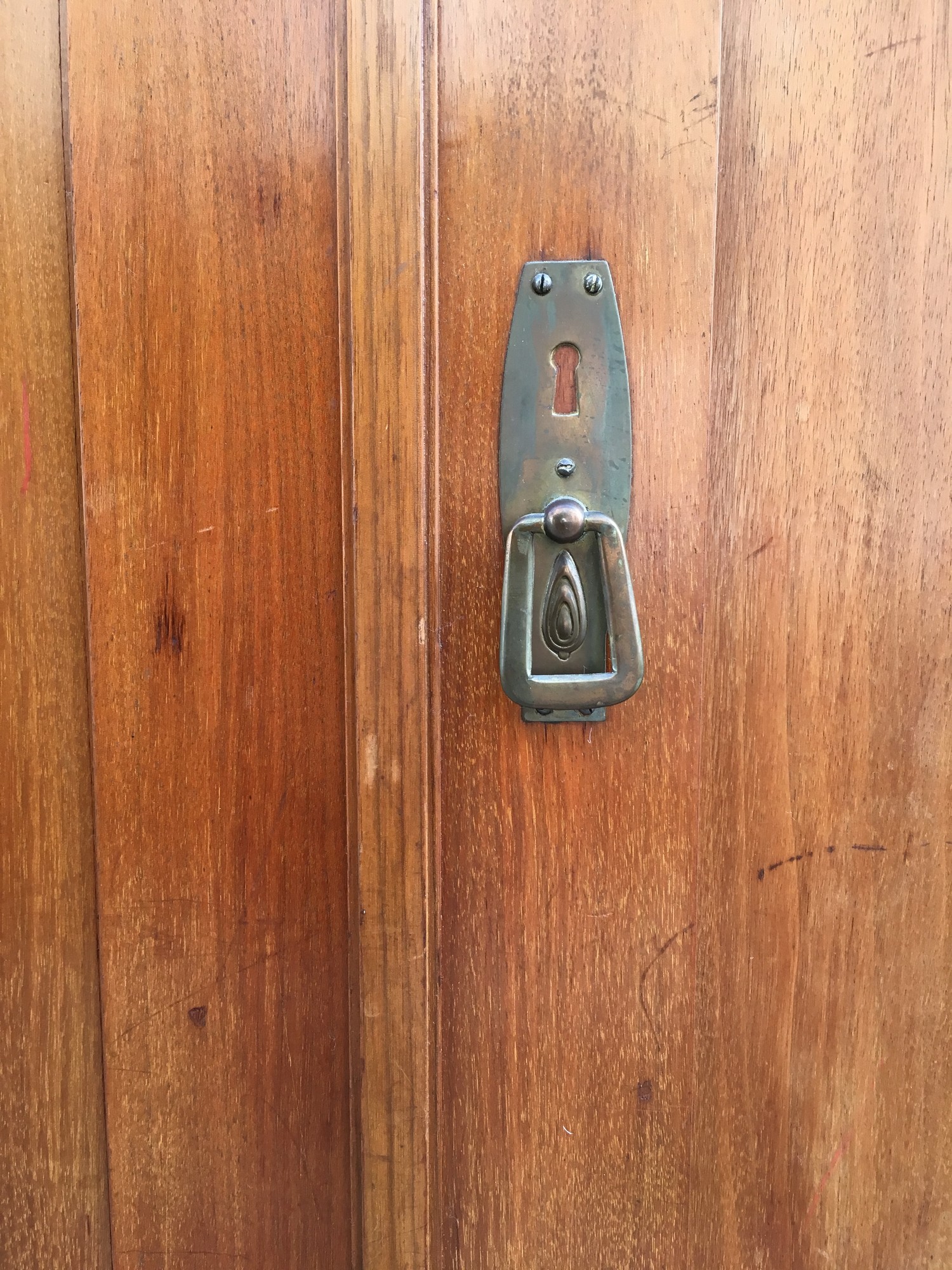 Dielenschrank Jugendstil Glasfelder Kleiderhaken Garderobe