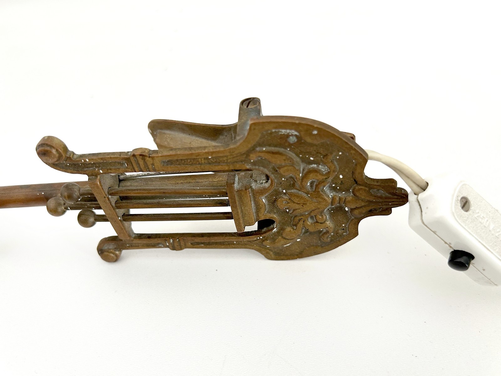 Vintage Klemmlampe antiker Leuchter Orchesterlampe Notenständer Muschel Lyra Wandlampe Tischlampe Tischleuchter Antiquität Art Deco