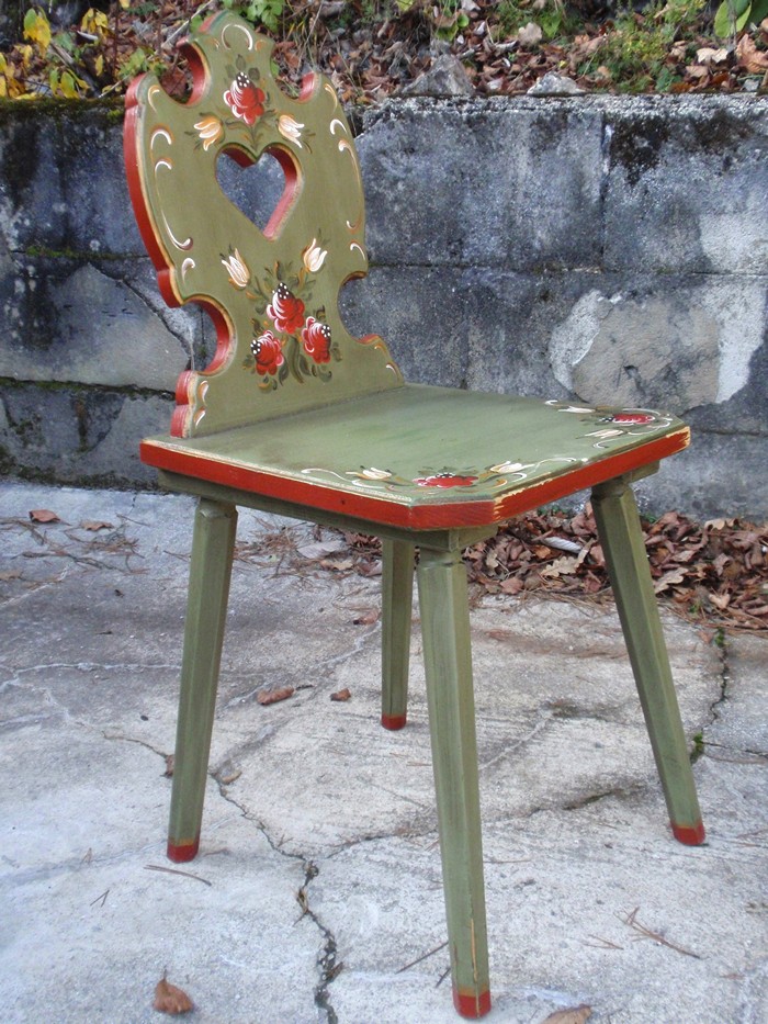 Bauernsessel bemalt