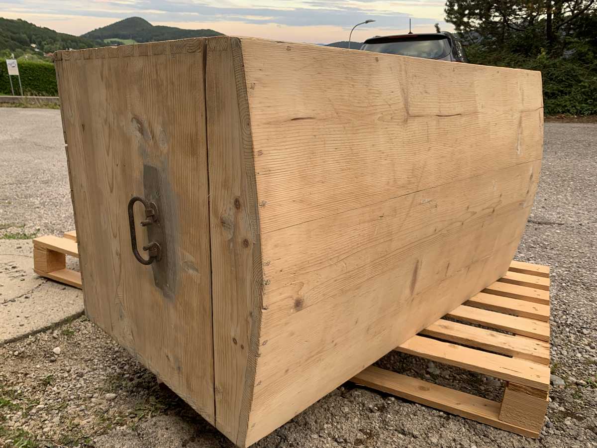 Runddeckeltruhe antik