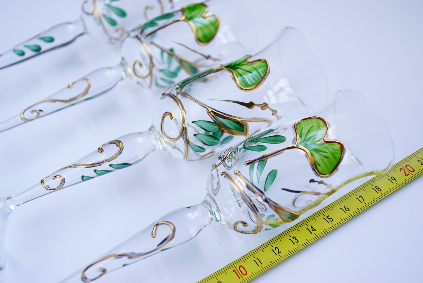 Nagel Kristallgläser grün gold Ginko