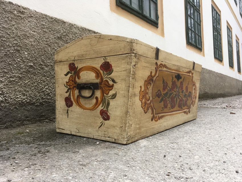 Bauerntruhe antik bemalt