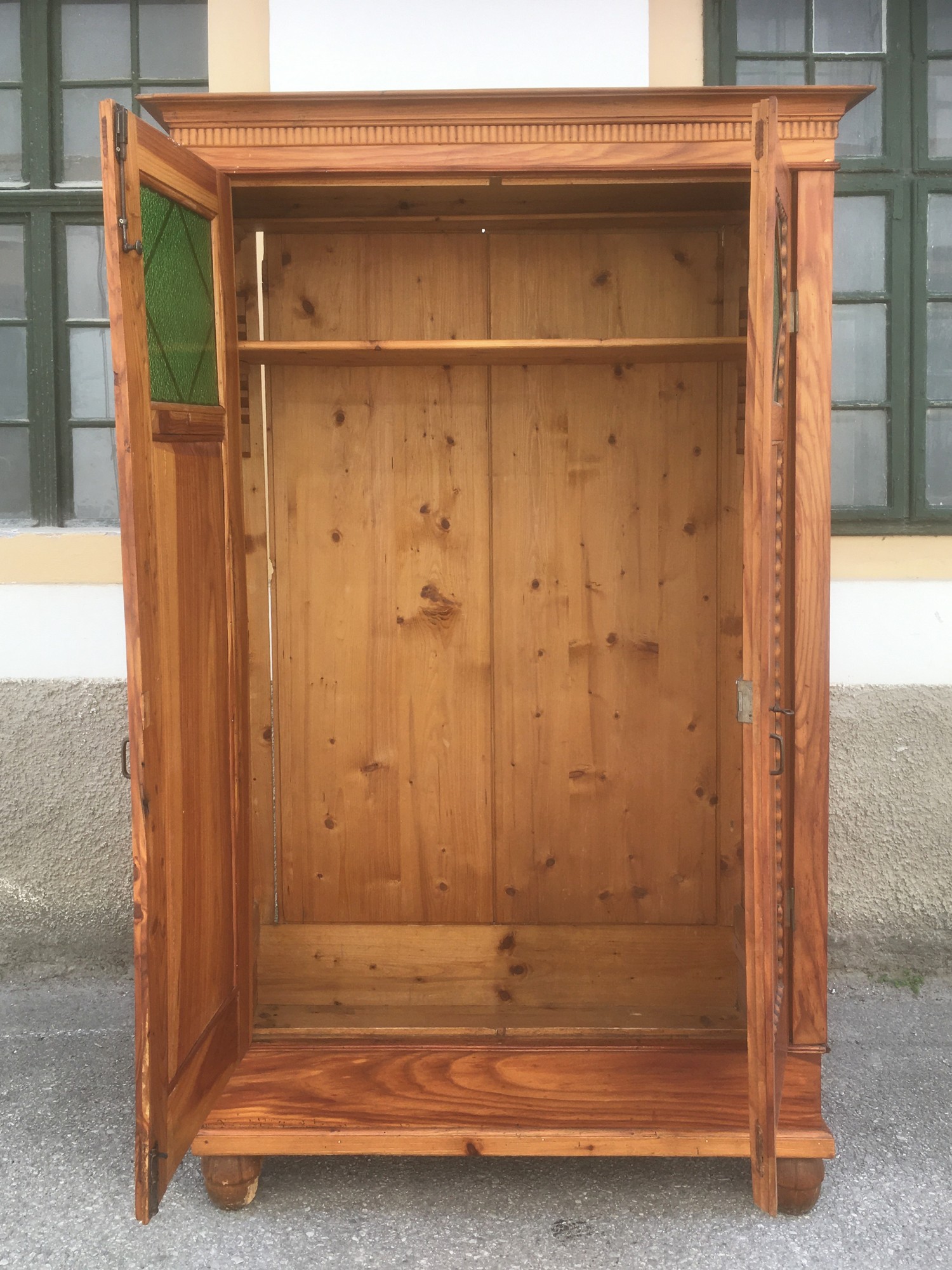 Bauernschrank antik Garderobe Schrank Naturholz antik