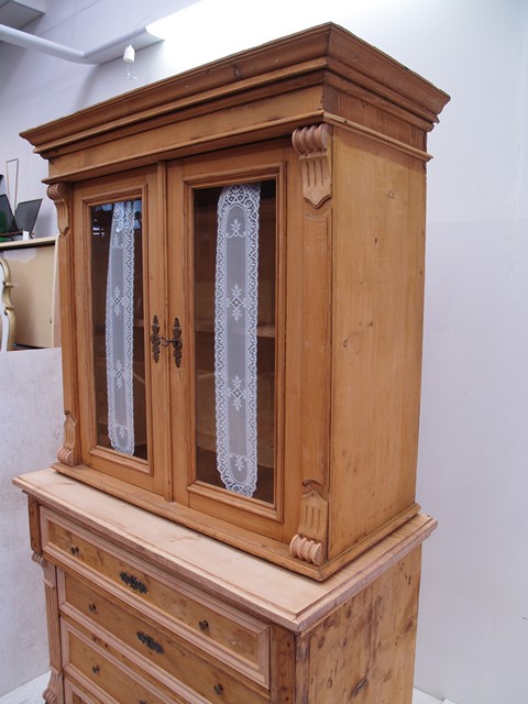 antiker Küchenschrank Holz