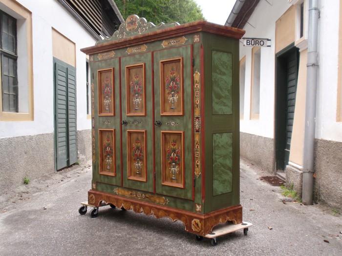 Voglauer Kleiderschrank grün Anno