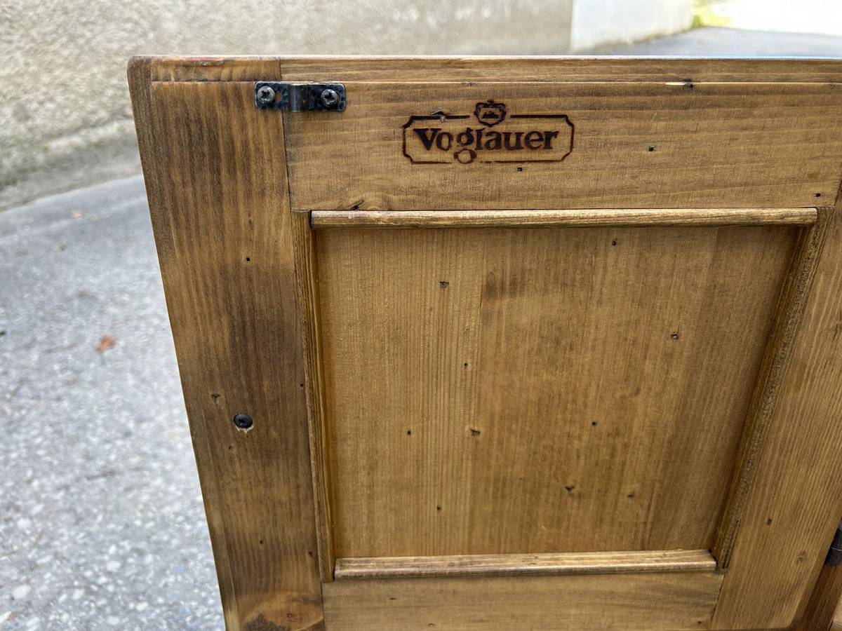 Voglauer Nachtschrank anno 1600