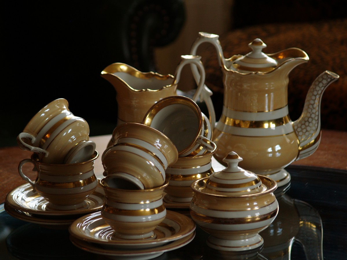 Porzellan golden antik Biedermeier